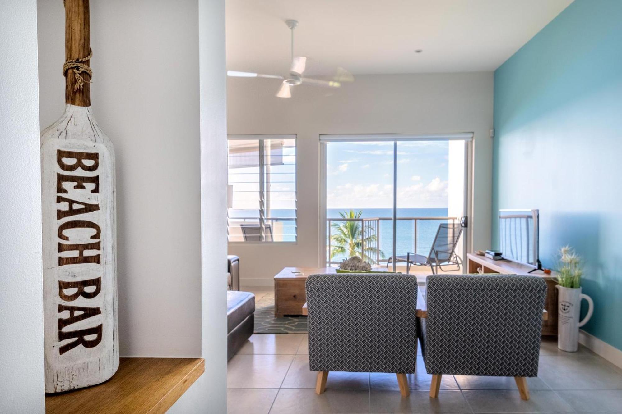 Coral Cove Apartments - Absolute Beachfront Resort Bowen Eksteriør bilde