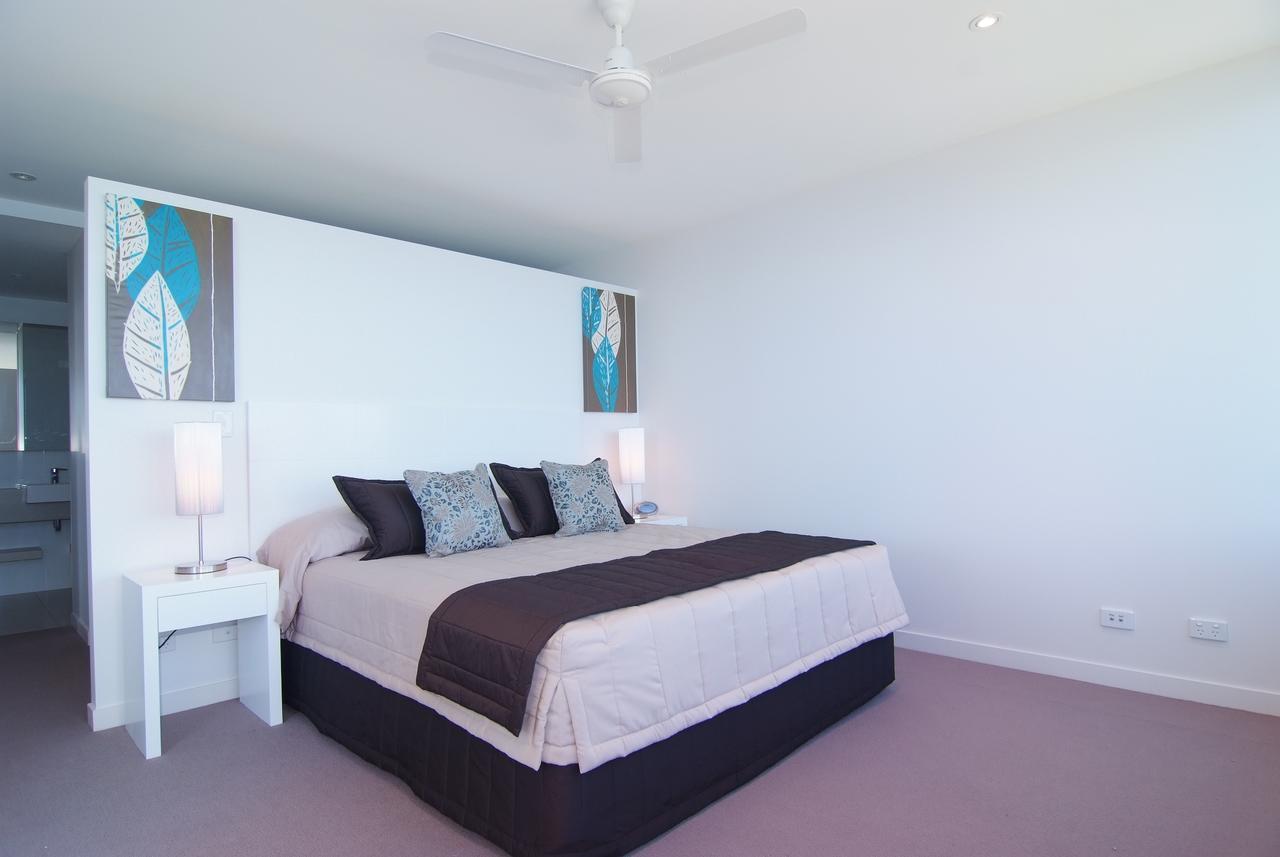Coral Cove Apartments - Absolute Beachfront Resort Bowen Eksteriør bilde